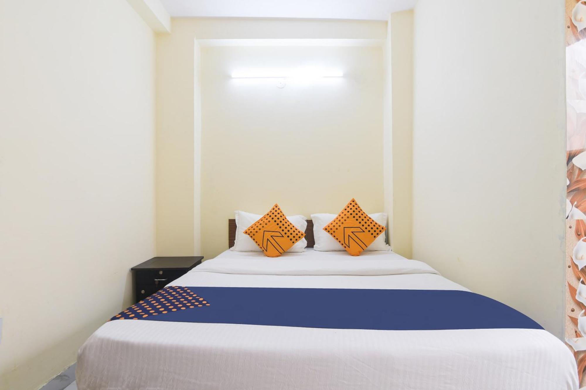 Spot On Sangam Palace New Delhi Buitenkant foto